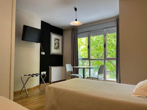 Apartamentos León – Photos 4