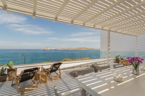 Satsi’s Premium Seascape-2 min from the beach&town