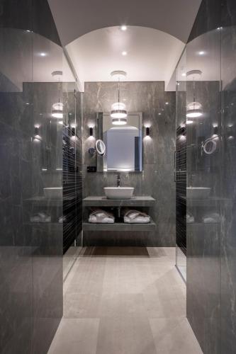 Un baño de Grand Hotel Angiolieri
