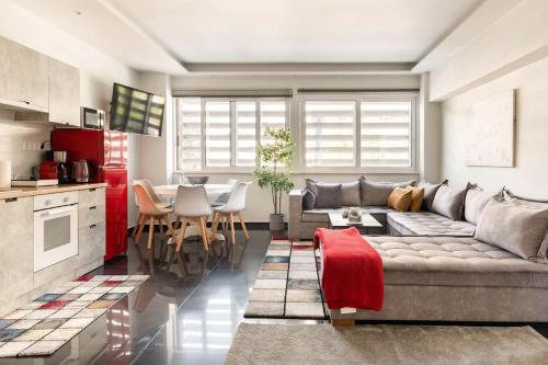 NEW AmazingLarge Luxury 4BR Suite/1min toAcropolis