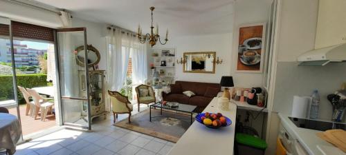 Kuchyňa alebo kuchynka v ubytovaní Studio Cabourg - Résidence Prince Albert