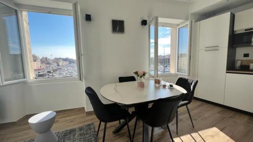 Face au Vieux Port Vue 180 de Notre Dame au Panier