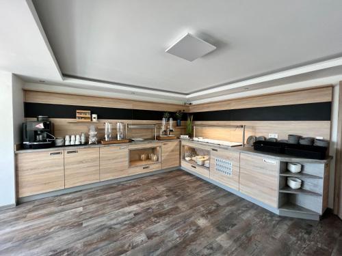 Dapur atau dapur kecil di Hotel Ocean