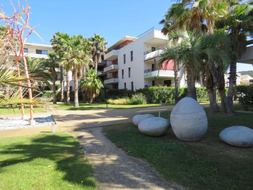 Bel appartement 2 pièces à Sète - Parking - 52m² - FR-1-472-169