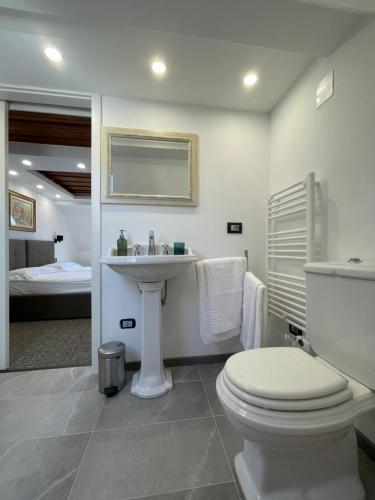 Koupelna v ubytování Villa Quattro Ducati