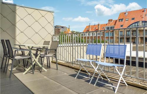 Balkón alebo terasa v ubytovaní 2 Bedroom Cozy Apartment In Oostende