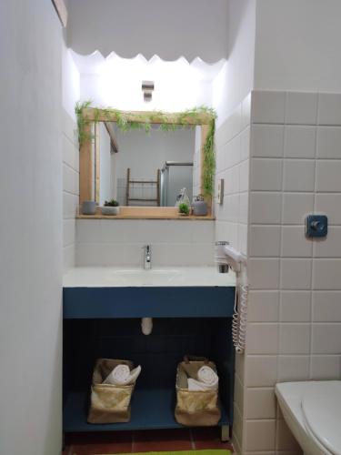 Ένα μπάνιο στο Kukumi's Suite Anse des Rochers