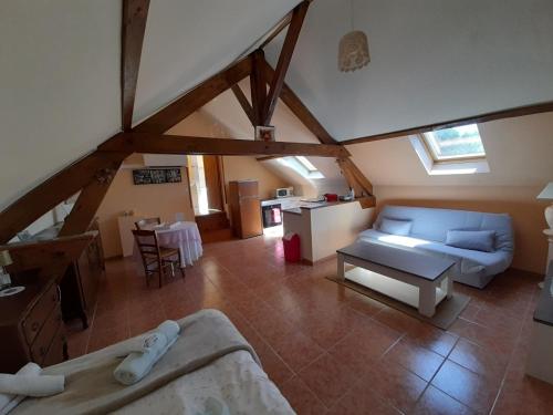 Posedenie v ubytovaní Appartement Archigny, 1 pièce, 2 personnes - FR-1-541-90