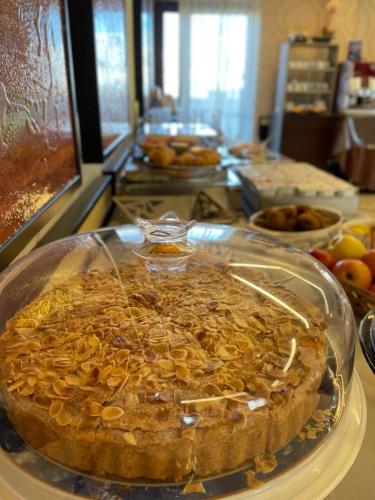 ホテルの敷地内または近くでの食事または食べ物