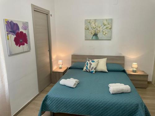 Posteľ alebo postele v izbe v ubytovaní Maqueda Apartament for 4 Palermo Centre Ballarò