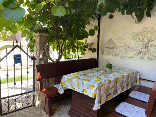 Balkón alebo terasa v ubytovaní Studio apartment Elsa