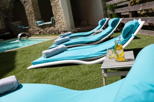 Bazén v ubytování Château De Siran - Hôtel & Spa nebo v jeho okolí