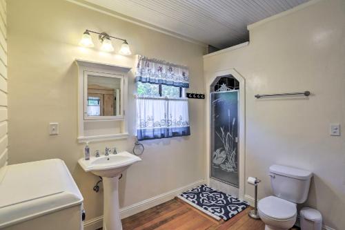 Gallery image of Charming Los Molinos Retreat with Spacious Yard in Los Molinos