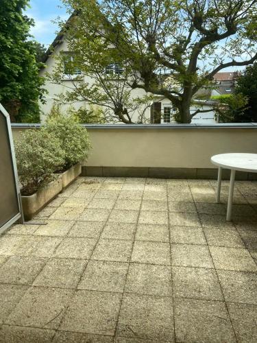 Studio en hypercentre refait à neuf en 2023 avec une belle terrasse!