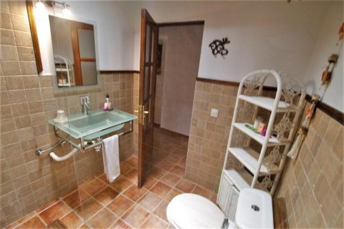 Koupelna v ubytování Vivienda vacacional El Lagarto