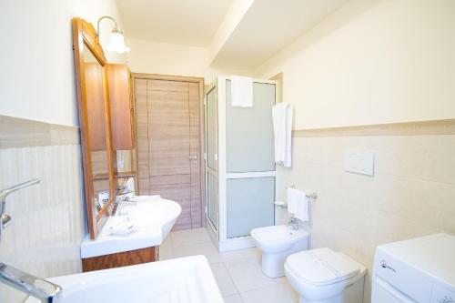Kúpeľňa v ubytovaní Etna-Royal-View-Appartamento-Bilocale-Vista-Giardino