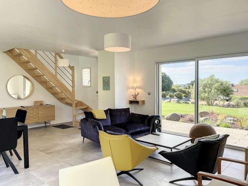 Gallery image of Maison 3* avec Terrasse, Confort Moderne, Proche Plages et Randonnées - FR-1-542-53 in Trégastel