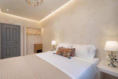 Thousand Stars Suites&Roomsにあるベッド