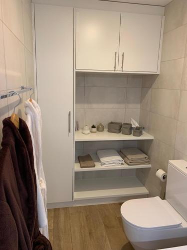 Apartment Number 8 photo 3