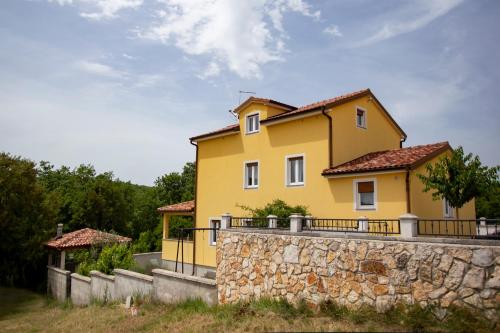 Villa Pistine - with private pool for 8 near Rovinj