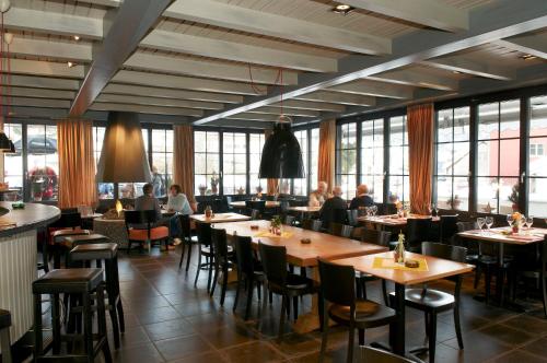 Restaurant o un lloc per menjar a Hotel-Restaurant Sternen