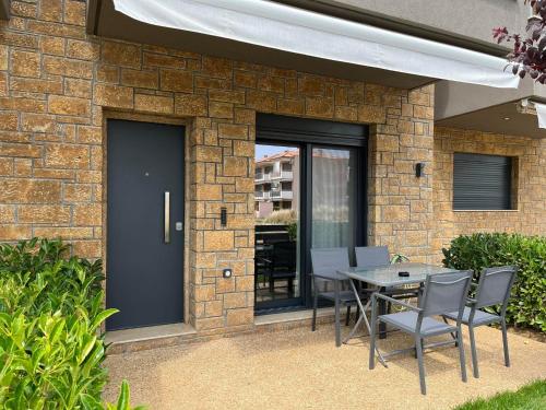 Kawasan patio atau luaran di Artline Luxury Suites
