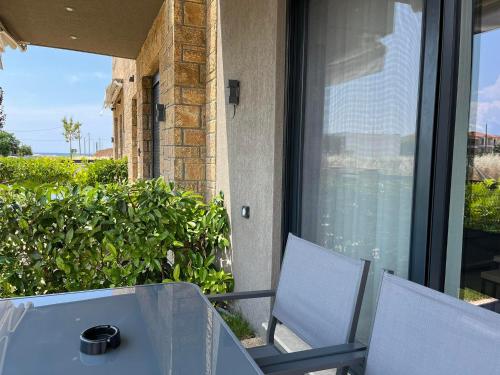 Balkoni atau teres di Artline Luxury Suites