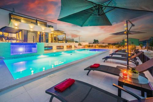 Beautiful Villa Lara – Photos 2