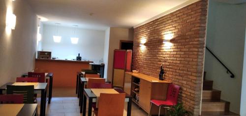Restoran atau tempat lain untuk makan di Petit Hotel Porrera