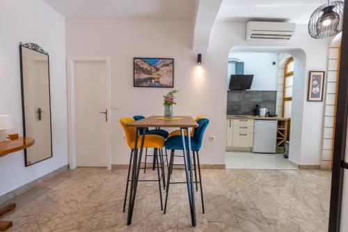 TV a/nebo společenská místnost v ubytování Family apartments - Guesthouse Vranješ