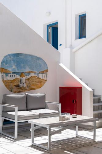 Gallery image of Ayeri Hotel in Parikia