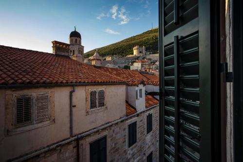 Two Bedroom Luxury Apartment Sorgo Cerva in Dubrovnik Old Town
