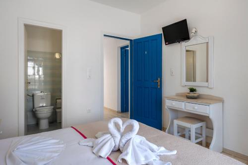 Gallery image of Ayeri Hotel in Parikia