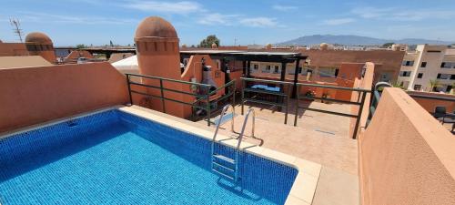 Homes of Spain, Apartamentos Paraiso, Ed Palmerston, Atico B a pie de Playa, piscina privada en sola