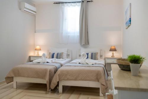 Gallery image of Ayeri Hotel in Parikia