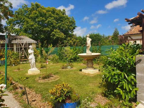 Un jardín fuera de Le Vieux Logis