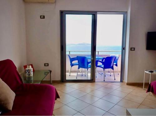 Un lugar para sentarse en Saranda Rooms - Port