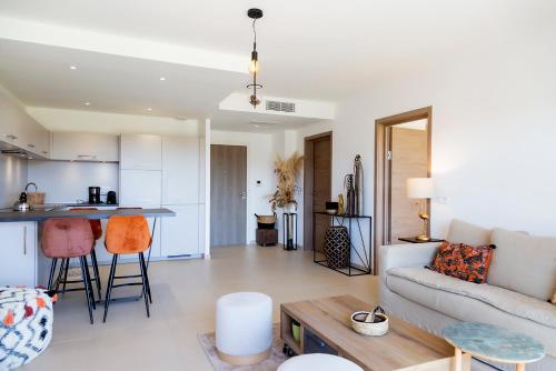 Η κουζίνα ή μικρή κουζίνα στο Résidence Domaine d'Arca Porto Vecchio - Location T2 - 4 personnes "Eluard 10"