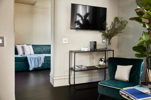 TV/Unterhaltungsangebot in der Unterkunft HOTEL VITE - By Naman Hotellerie
