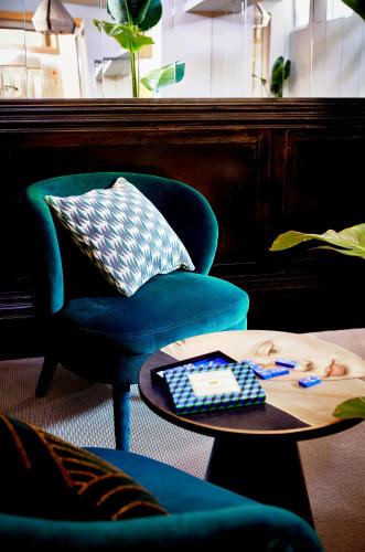Ein Sitzbereich in der Unterkunft HOTEL VITE - By Naman Hotellerie