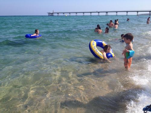 Επισκέπτες που μένουν στο BADAROSA 2 House10min to BARCELONCity&NearTo BEACH
