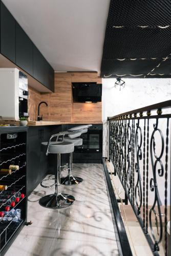 Μια τηλεόραση ή/και κέντρο ψυχαγωγίας στο Deluxe dreams & spa Sabac