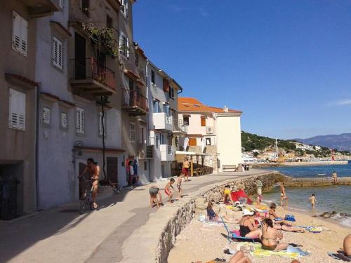SEA - House on the beach with view
