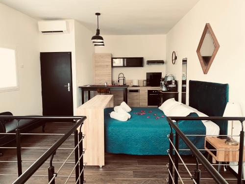 Mieuxqualhotel jacuzzi privatif La retro
