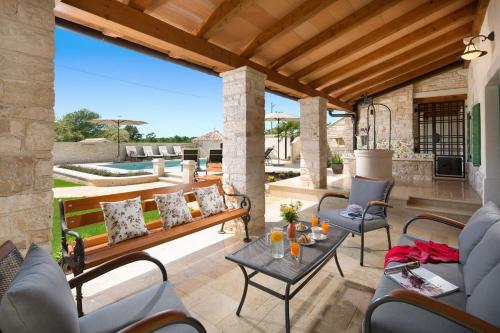 Villa Faggiolo by Villa Plus – Photos 3