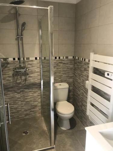 Ένα μπάνιο στο Superbe studio entièrement refait a neuf