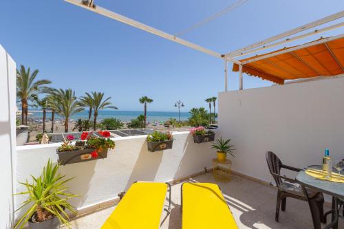 Right on the beach, Benalmádena – Bijgewerkte prijzen 2022