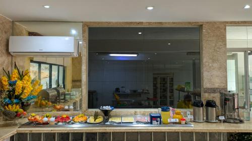 Φαγητό σε αυτό το ξενοδοχείο ή κάπου εκεί κοντά