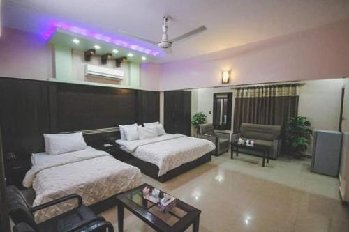 Gallery image of Royal Accommodation in Karachi