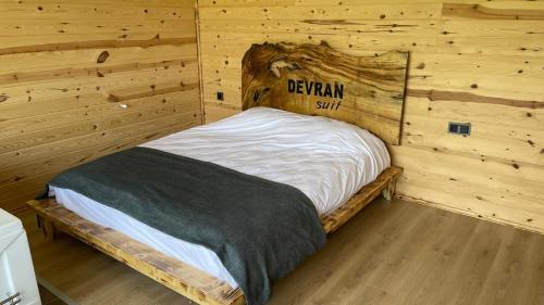 Postel nebo postele na pokoji v ubytování DEVRAN